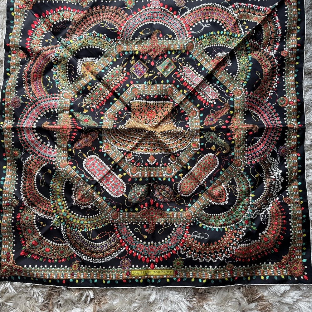 Hermès Brand New Authentic 90 100% Silk Scarf - Picture 6 of 9